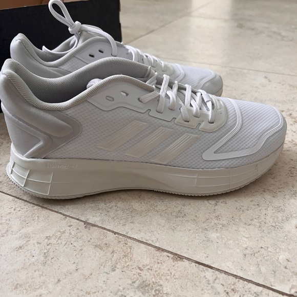 New Adidas Durango 10 sneakers - Picture 2 of 7